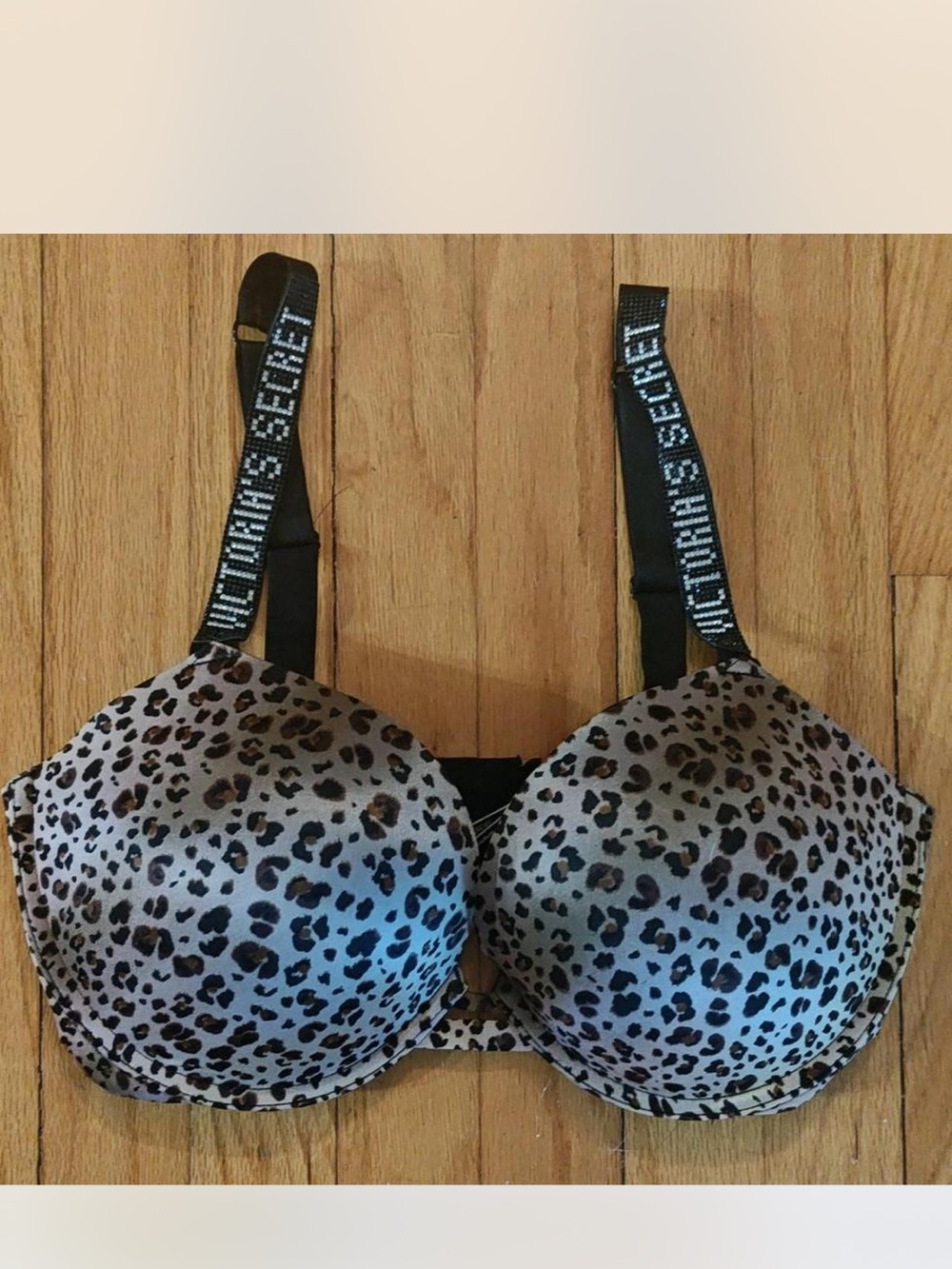 Victoria’s Secret Rhinestone Strap Push Up Bra Size 36DD